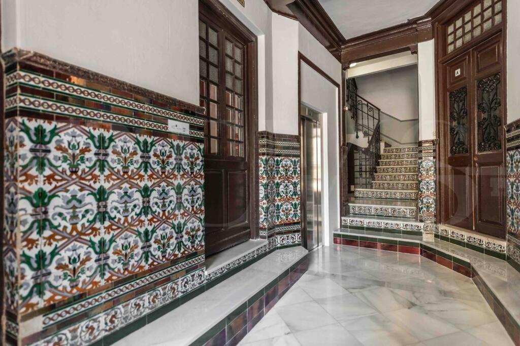 Modern Apartment Next To The Cervantes Theatre By Rems Malaga Zewnętrze zdjęcie